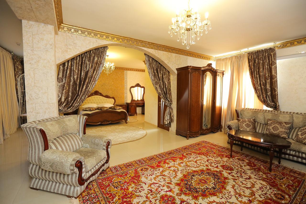 "Zolotoe Runo" Hotel Odessa Exterior photo